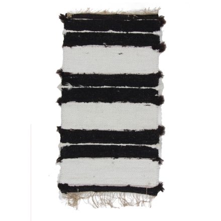 Bolyhos szőnyeg fekete-fehér 72x131 hosszú szálú puha rongyszőnyeg