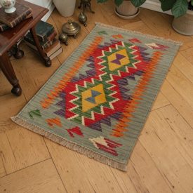   Kézi szövésű autentikus Kilim szőnyeg 61x93 kézi szövésű etnikai Kilim
