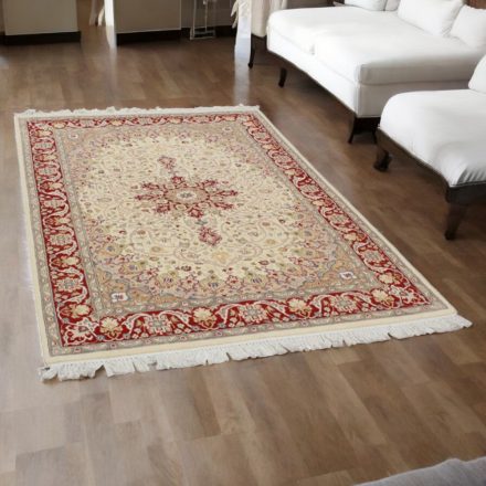 Isfahan szőnyeg 136x214 kézi csomózású iráni szőnyeg a nappaliba