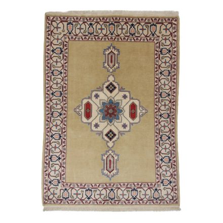 Iráni szőnyeg Guchan 146x207 kézi csomózású perzsa szőnyeg