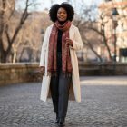 Elegáns női vállkendő 215x105 bordó pamut sál